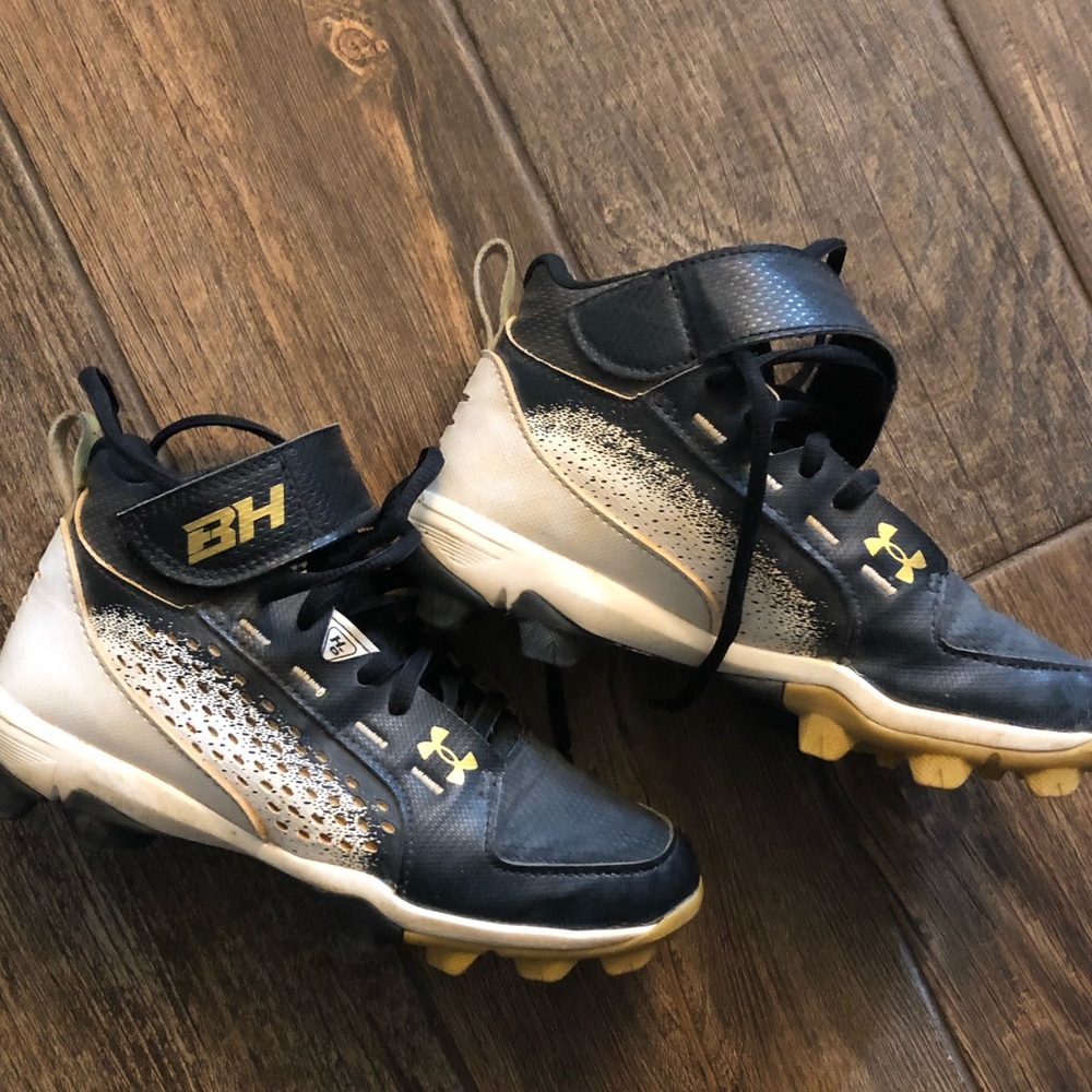 Under Armour Harper baseball/ softball cleats